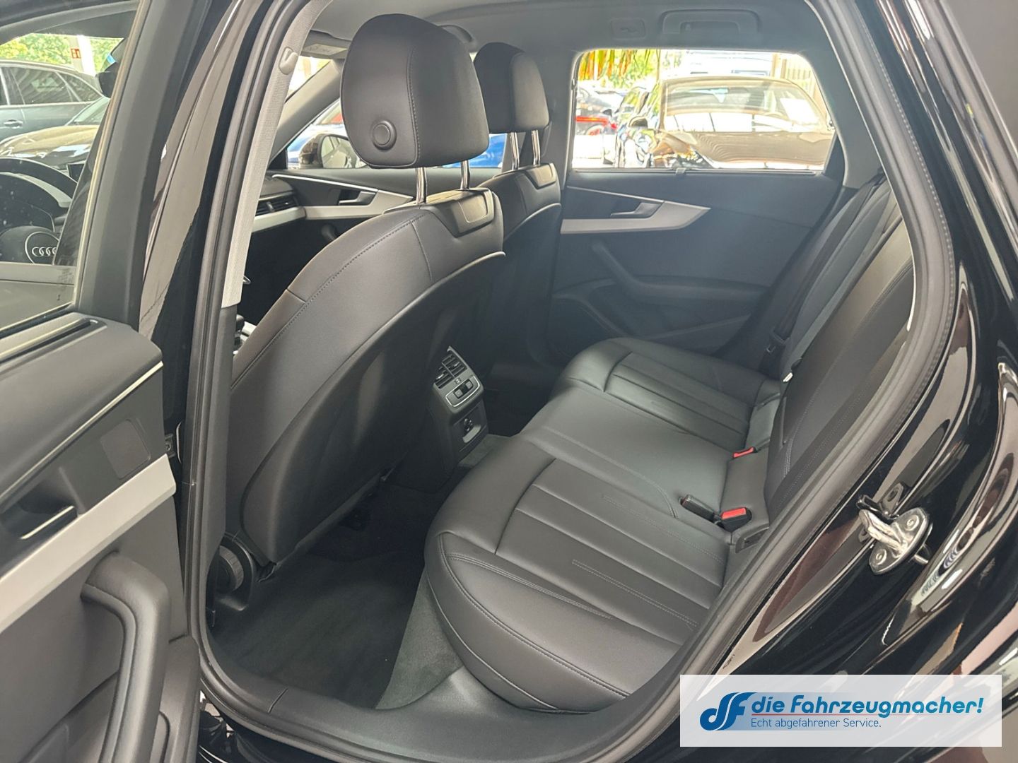 Audi A4 Avant 35 TDI advanced - Samsaru's Car Outlet