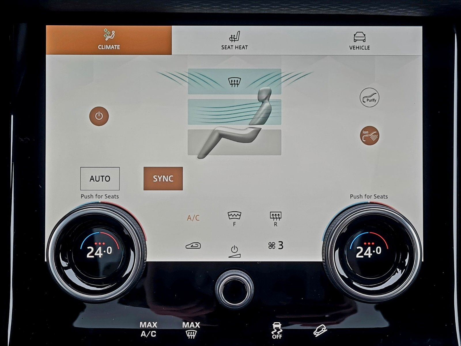 Range Rover Velar D300 R-Dynamic SE - Samsaru's Car Outlet