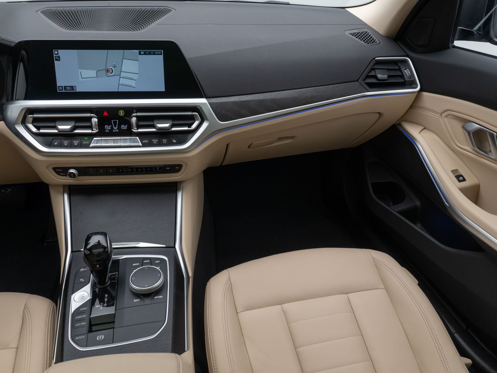 BMW 320d Luxury Line - Samsaru's Car Outlet