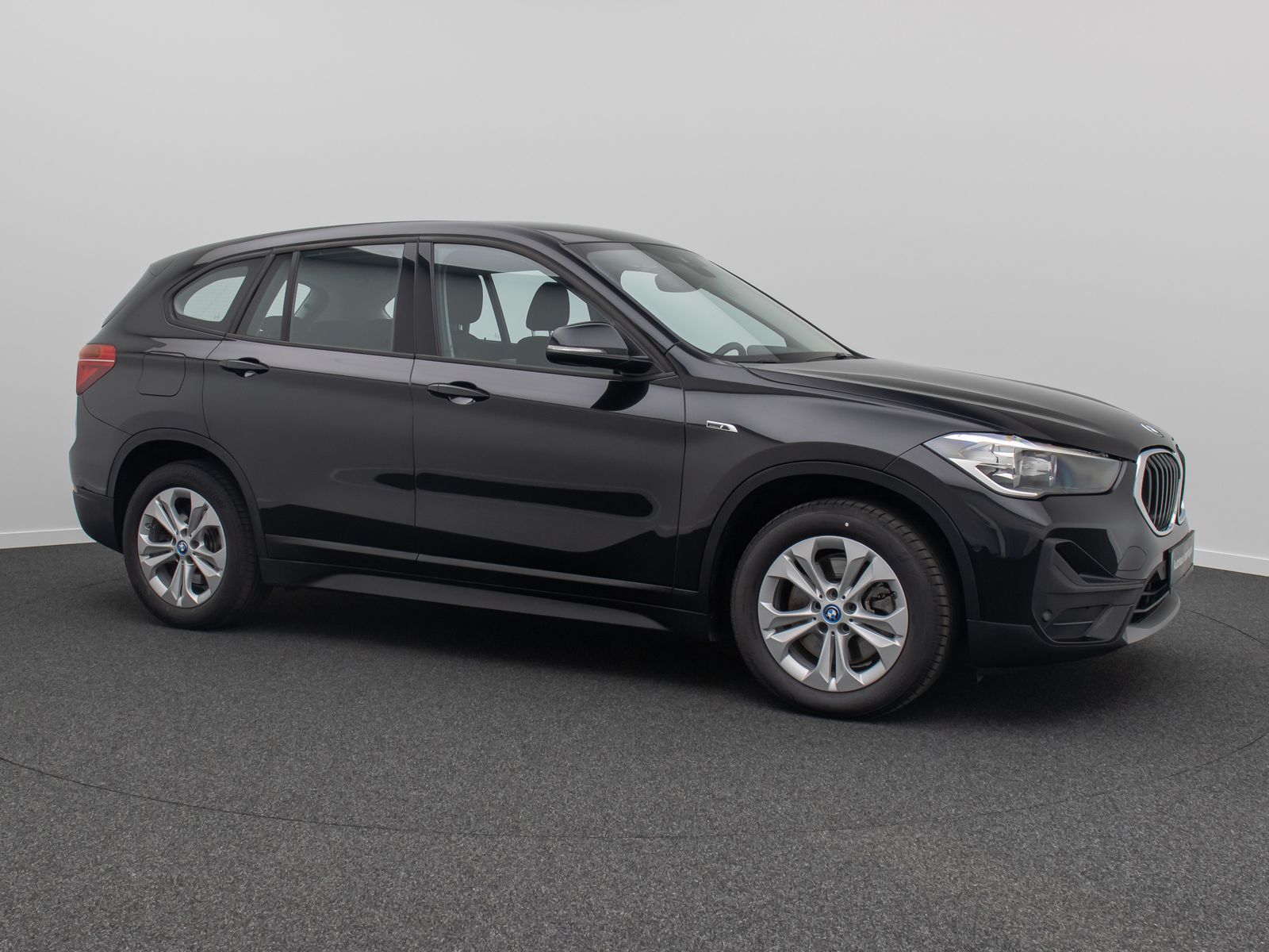 BMW X1 xD25e - Samsaru's Car Outlet