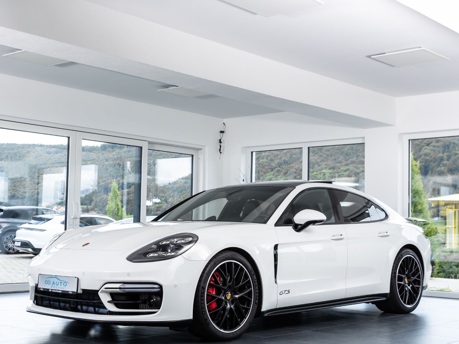 Porsche Panamera GTS Pano/Massage/HeadUp/PDLS+