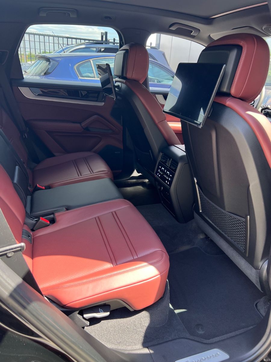 Porsche Cayenne Pano/22"/Head-Up/H- Achs/Masage/TV/RSE