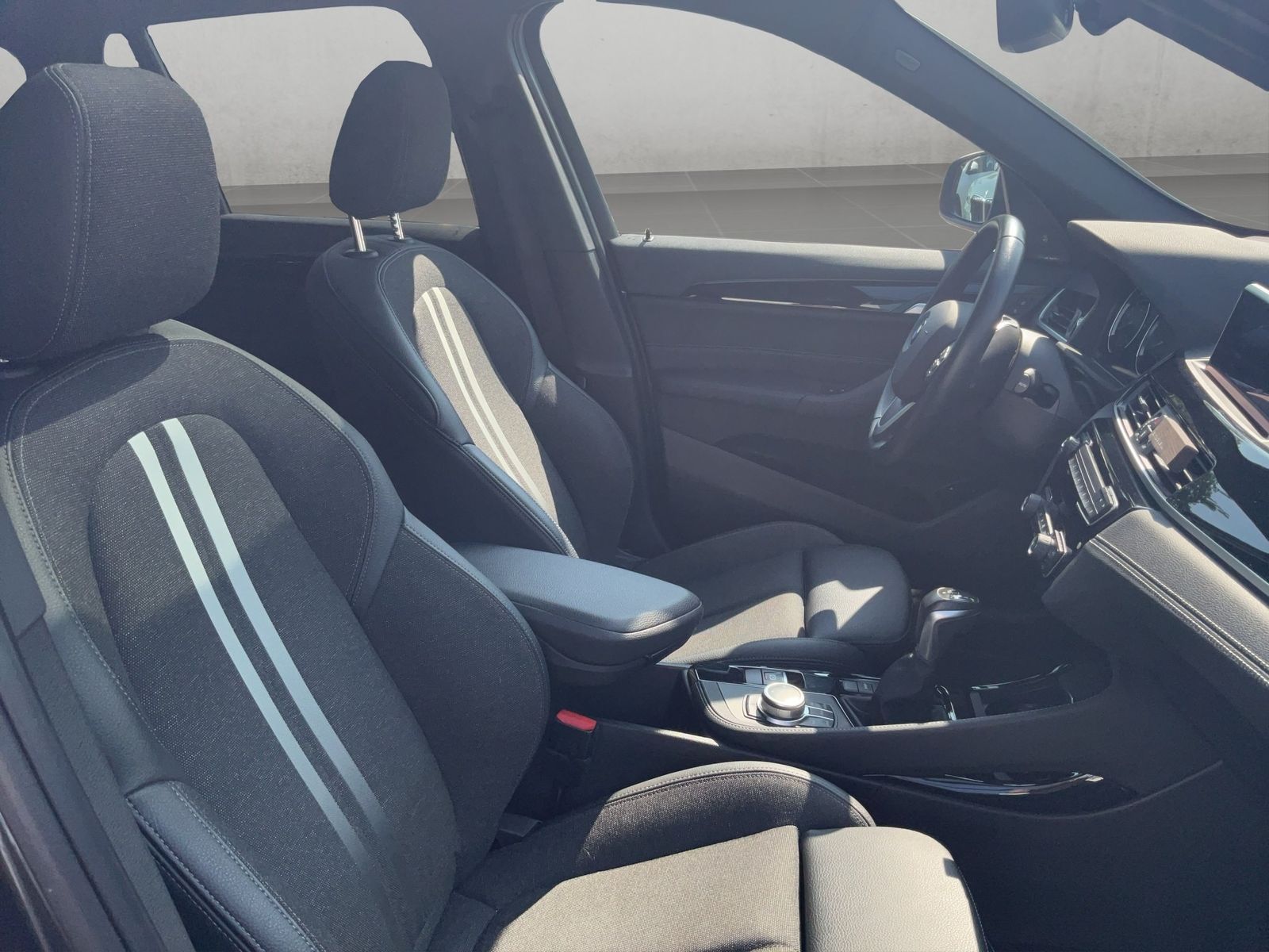 BMW X1 xDrive25e SPORT LINE - Samsaru's Car Outlet
