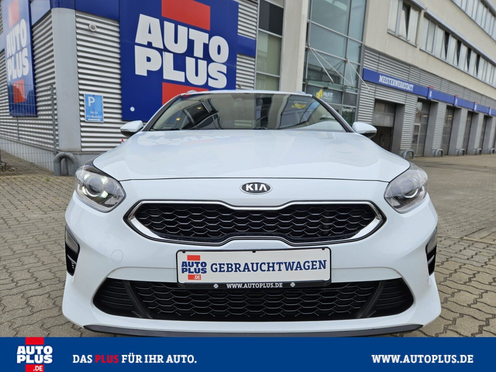 Kia Ceed SW 1.4 Attract - Samsaru's Car Outlet
