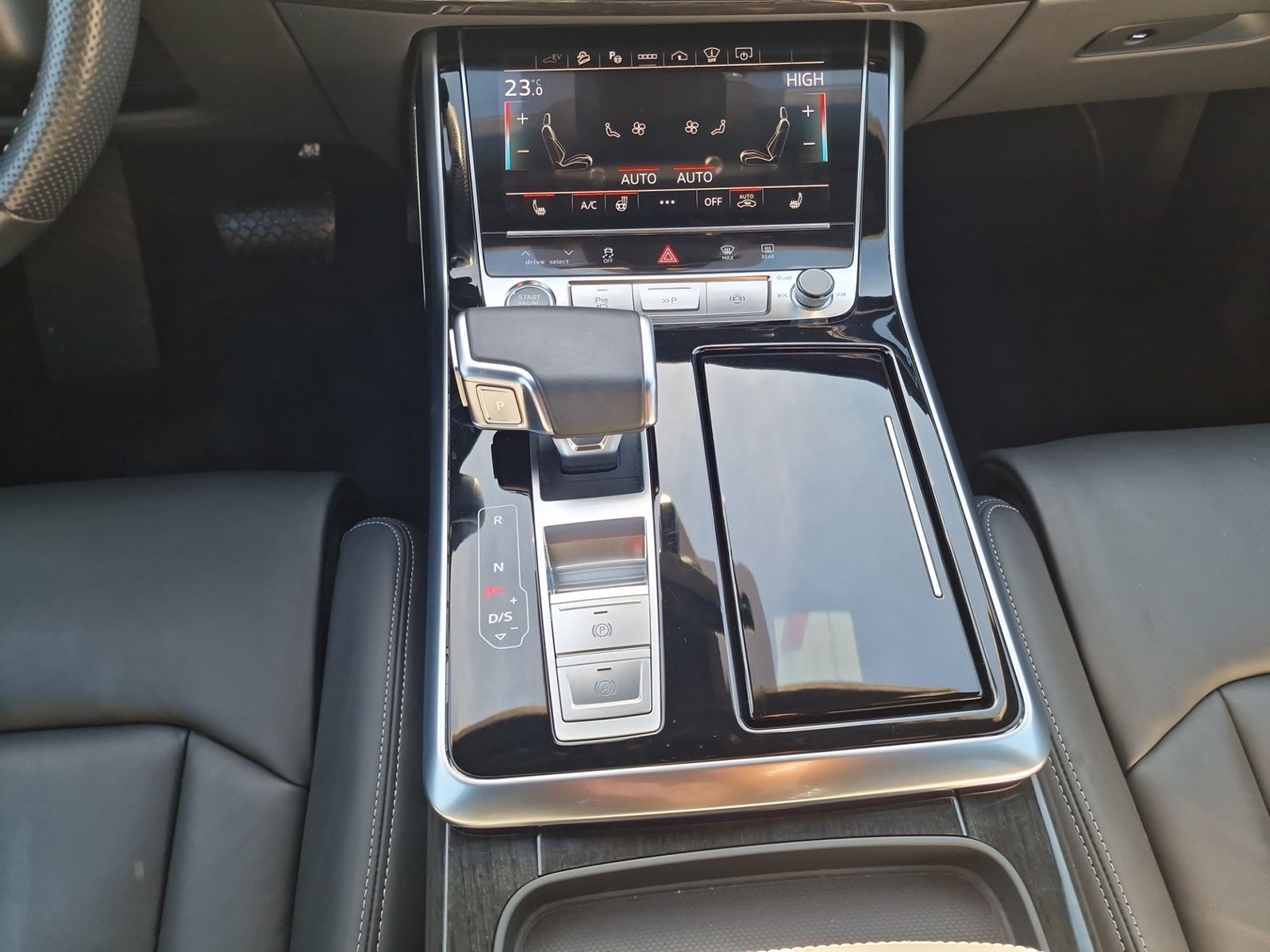 Audi Q7 60 TFSI e S line LASER AHK Pano 22" B&O-Adv.