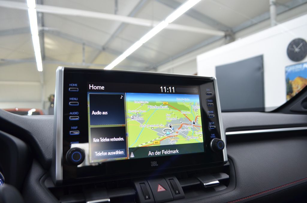 Toyota RAV 4 4x4 Plug-in-Hybrid - Samsaru's Car Outlet