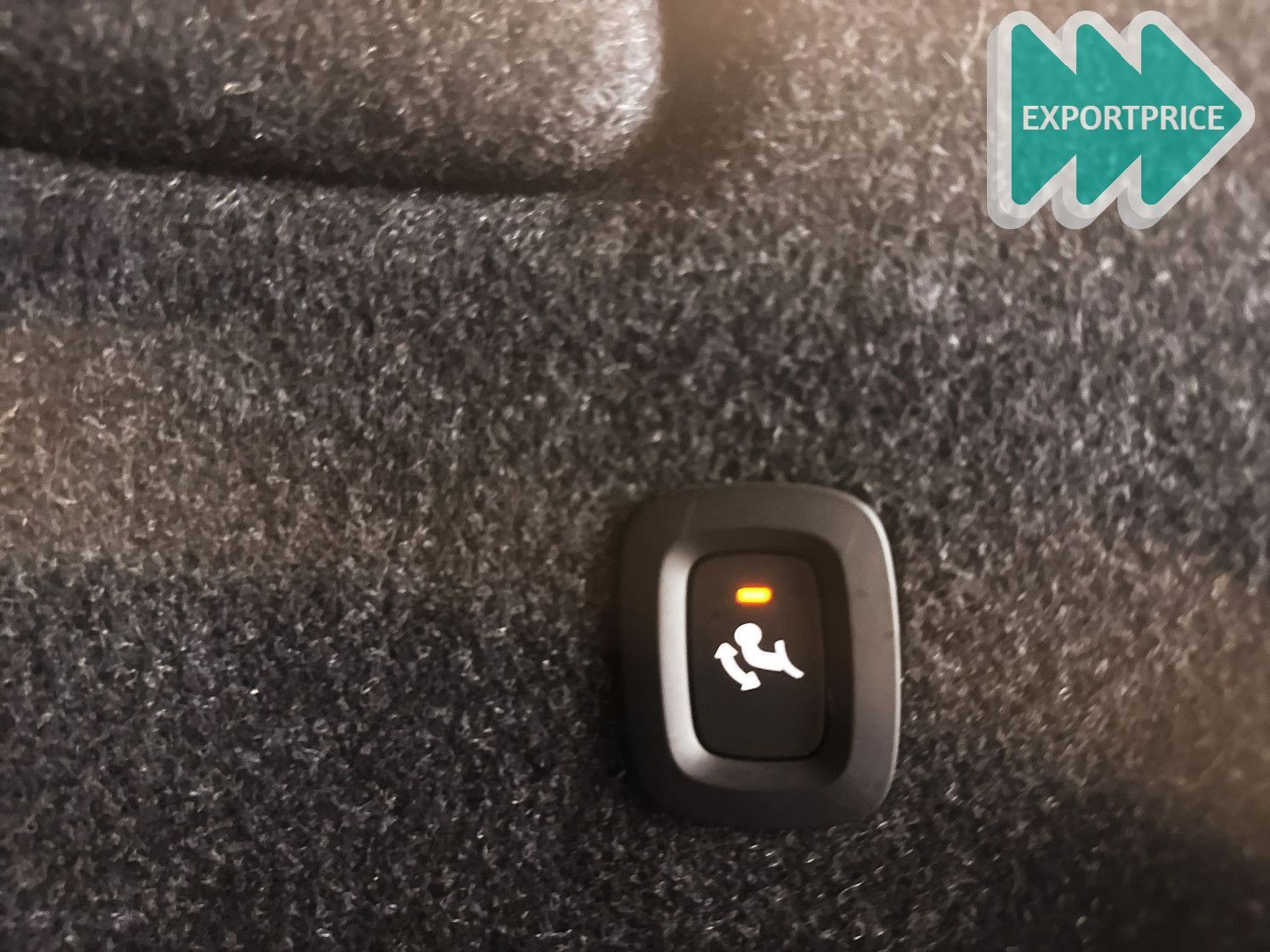 Volvo XC40 B4 Aut. Plus Dark | Stoel- en Stuurverwarmi