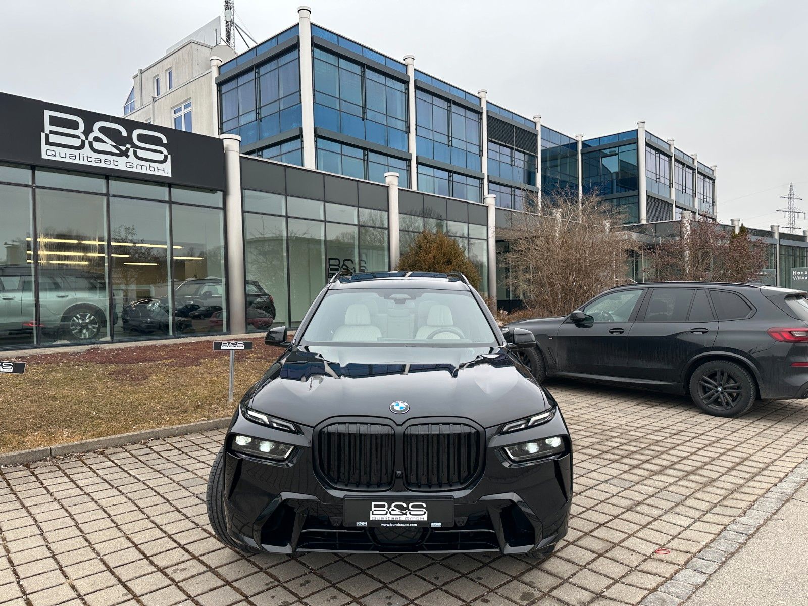 BMW X7 xDr 40d M Sport Pro|Aktivlenk|SkyL|AHK|BEIGE|
