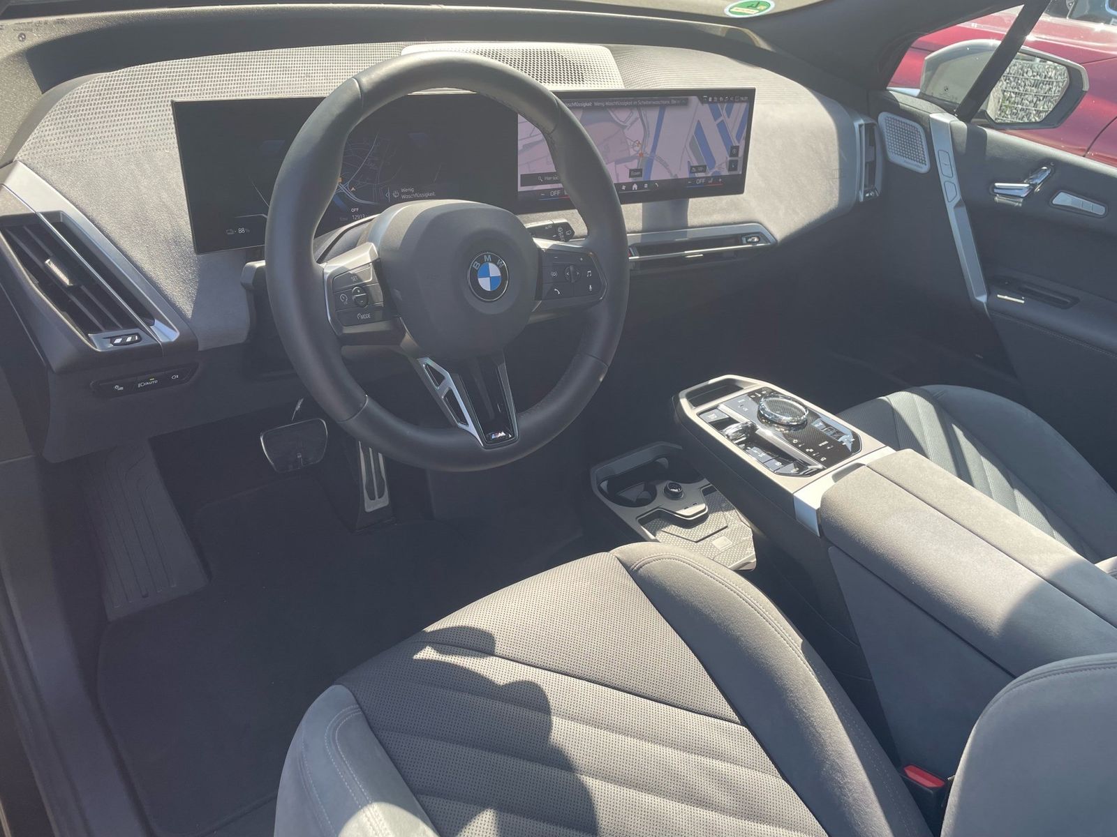 BMW iX xDrive60 M Sport Pro || Pano AHK Autobahnass