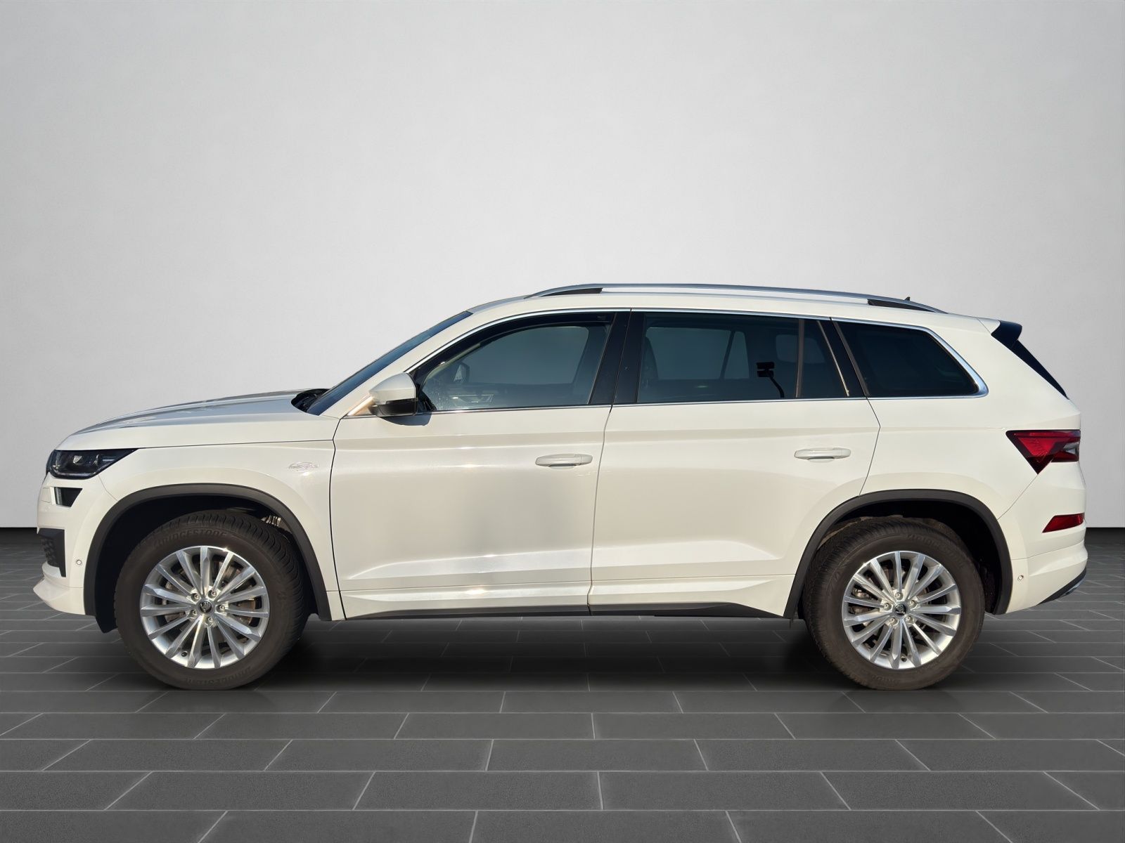 Skoda Kodiaq 2.0 TDI L&K 4x4 Navi, AHK, DCC, STHZ, Led