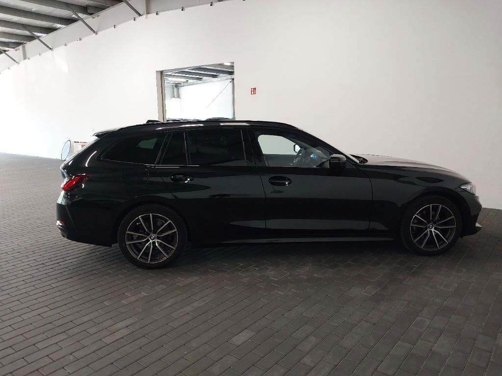 BMW 320d xDrive - Samsaru's Car Outlet