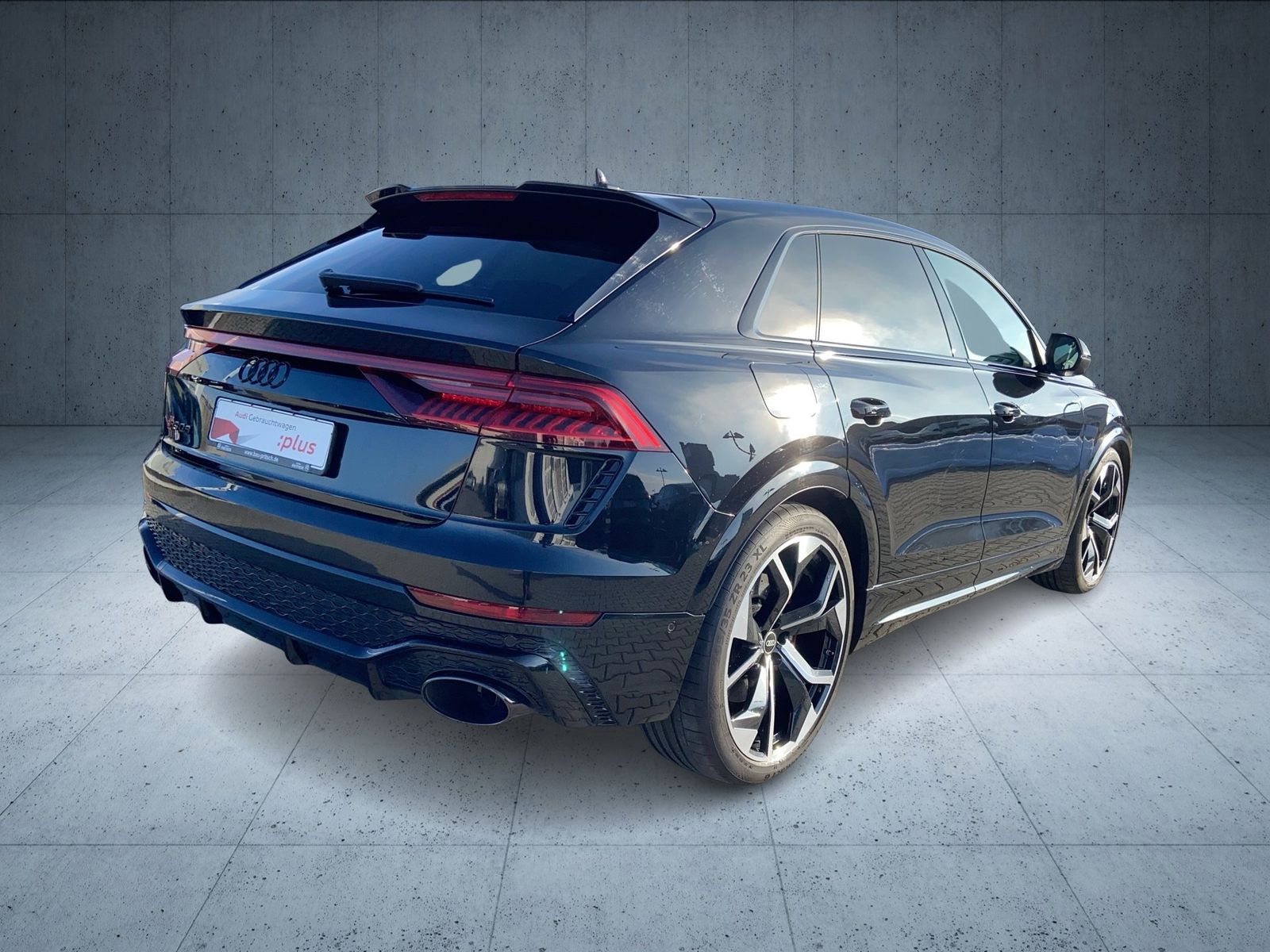 Audi RS Q8 SUV tiptr Matrix Pano HUD ACC 360 3xKlima