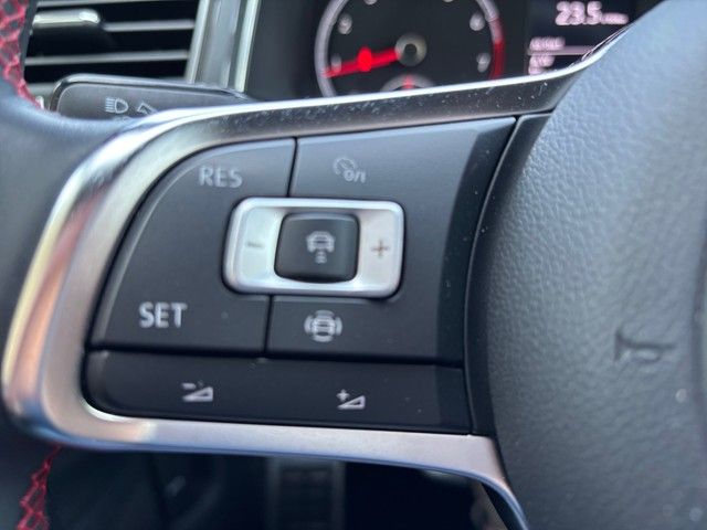 Volkswagen T-Roc 2.0 TSI DSG 4M Sport - Samsaru's Car Outlet