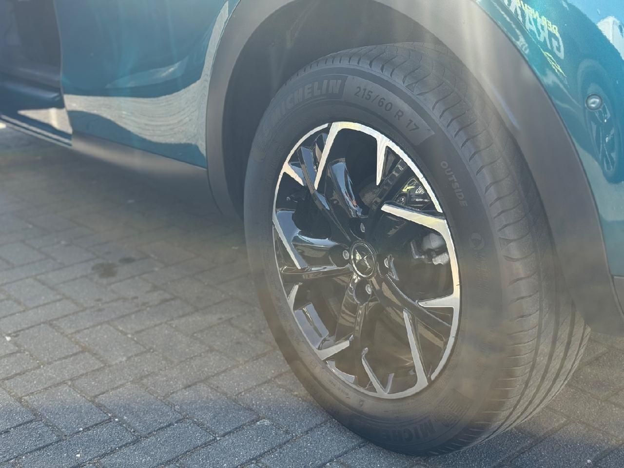 DS Automobiles DS 3 Crossback So Chic - Samsaru's Car Outlet