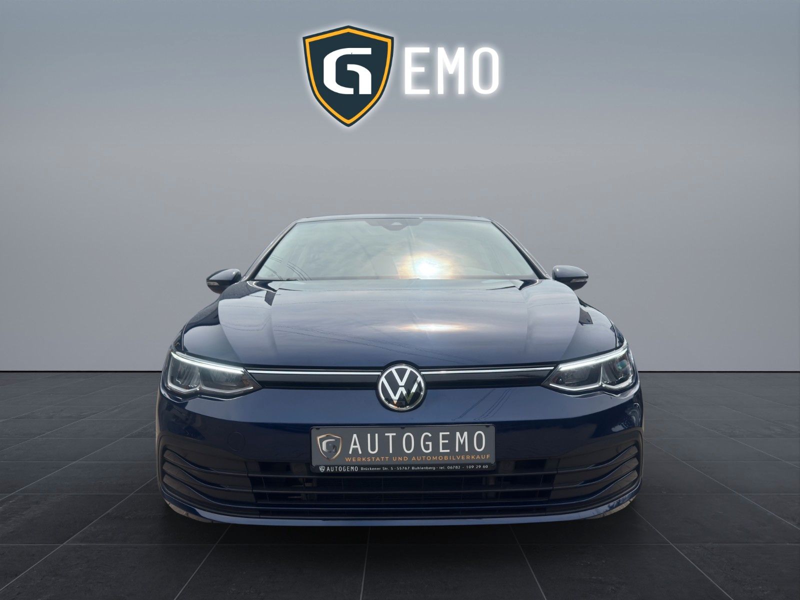 Volkswagen Golf VIII Life eTSI - Samsaru's Car Outlet