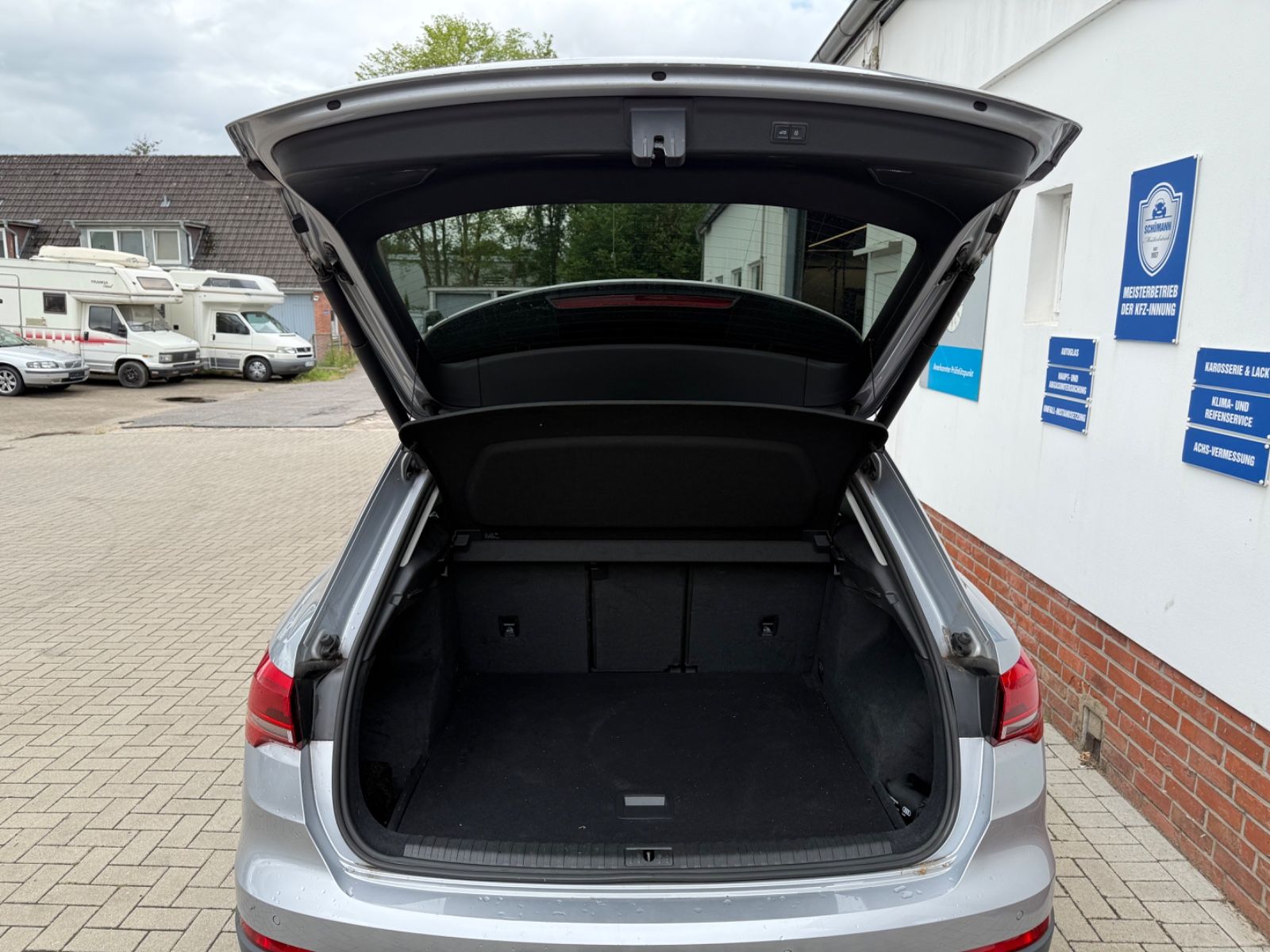 Audi Q3 35 TDI quattro - Samsaru's Car Outlet