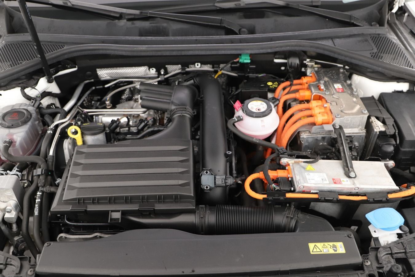 Audi A3 Sportback 40 TFSI e S tronic Advanced LED Kam