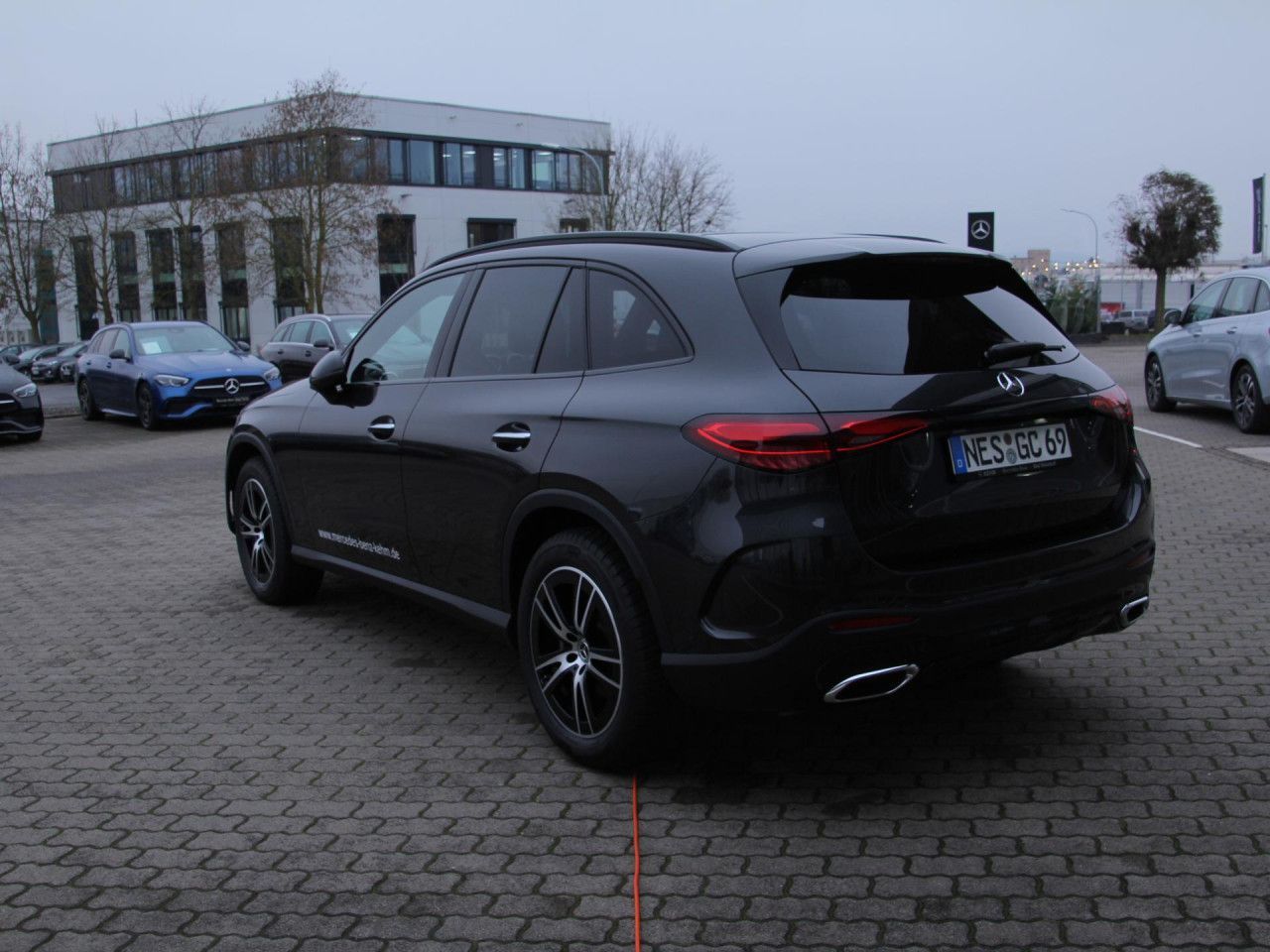 Mercedes-Benz GLC 300 d 4M+AMG+AHK+TECHNIK-P.+360°+HUD