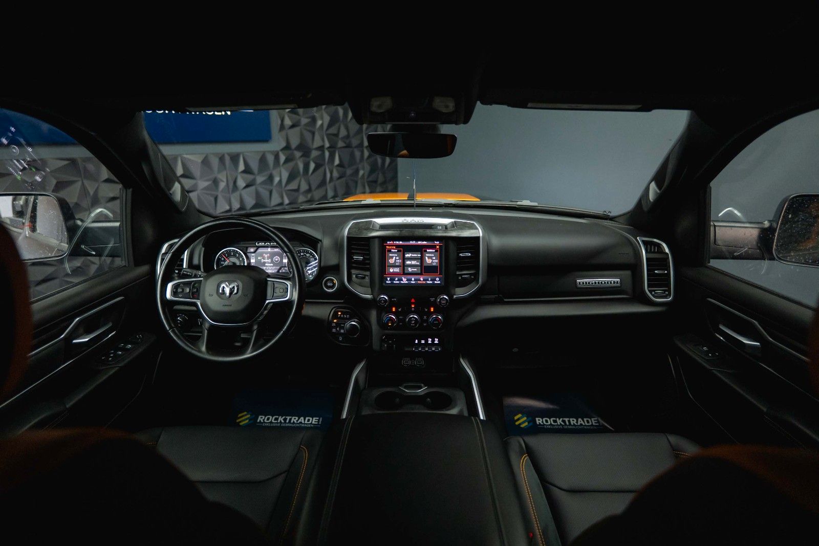Dodge RAM 5.7 V8 HEMI 4x4 OFFROAD Night-Paket *LED*19%