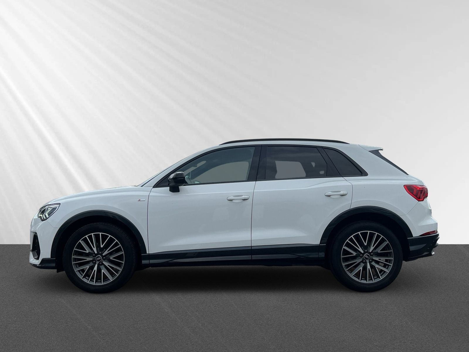 Audi Q3 S line 35 TDI quattro - Samsaru's Car Outlet