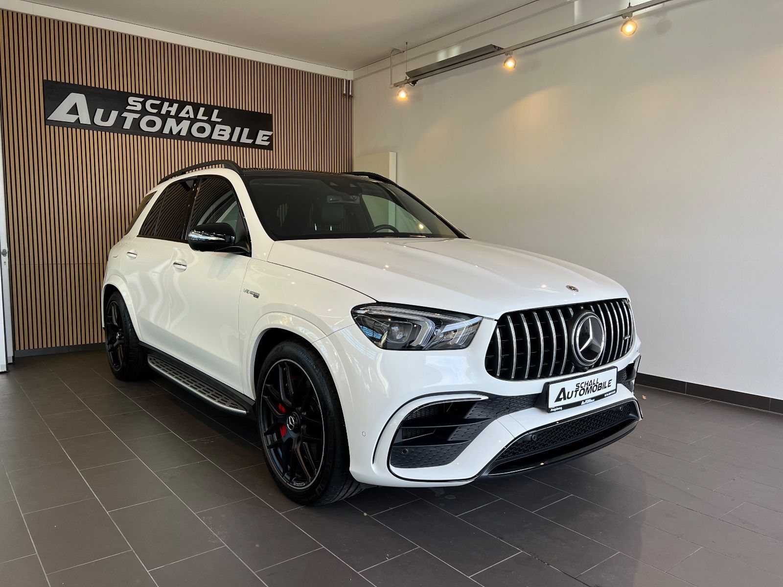 Mercedes-Benz GLE 63s AMG *PANO/MASSAGE/AHK/HUD/NIGHT/FULL/VAT