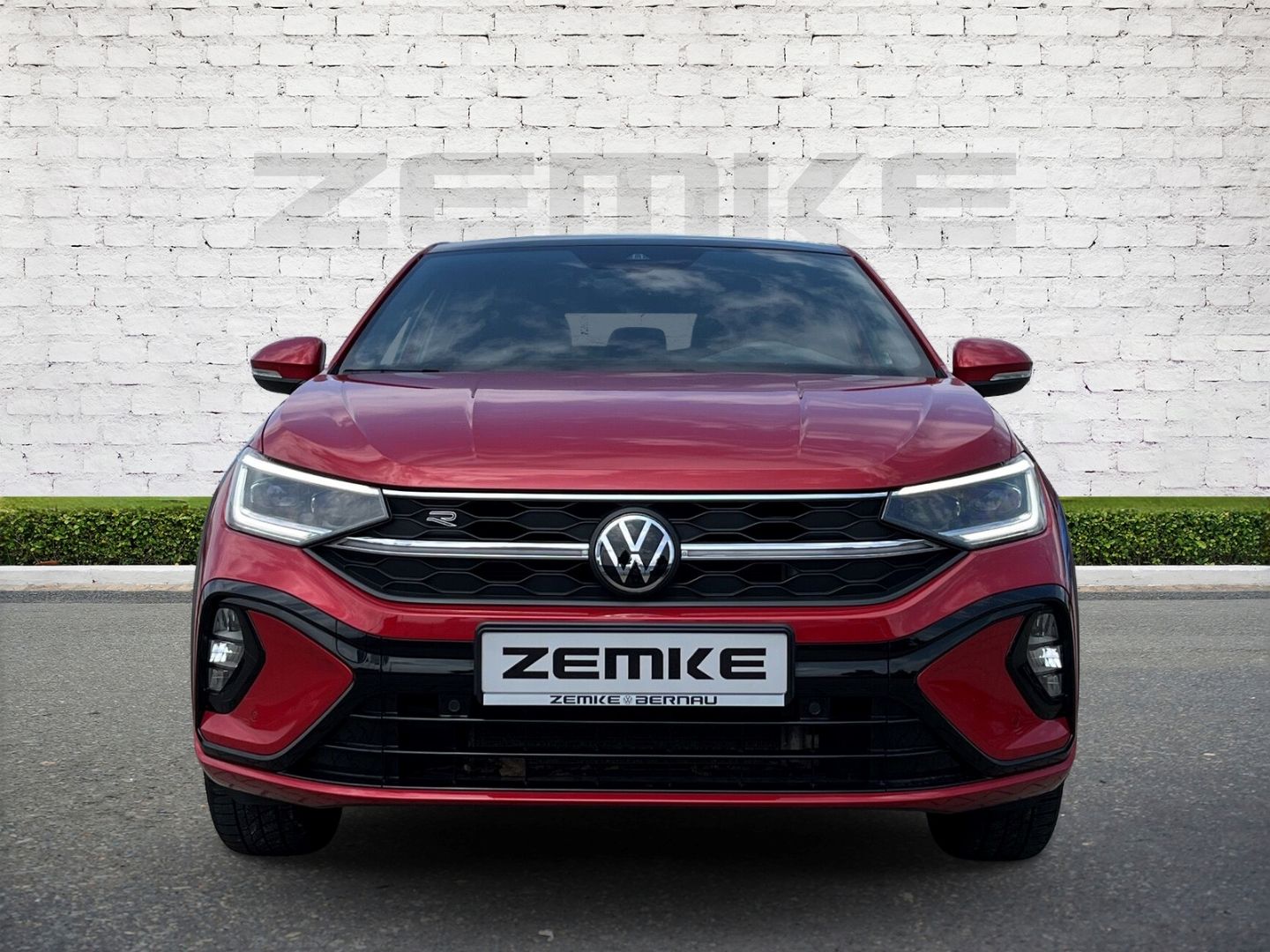 Volkswagen Taigo 1.5 TSI DSG R-Line - Samsaru's Car Outlet