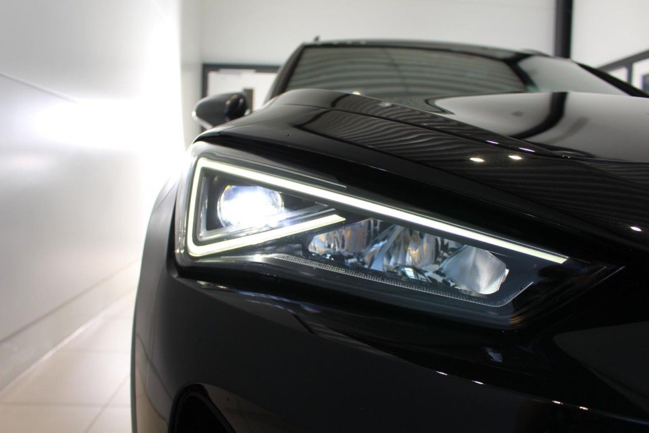 Cupra Formentor VZ 2.0 TSI DSG 4Drive 4JGAR/AHK/PANO/e