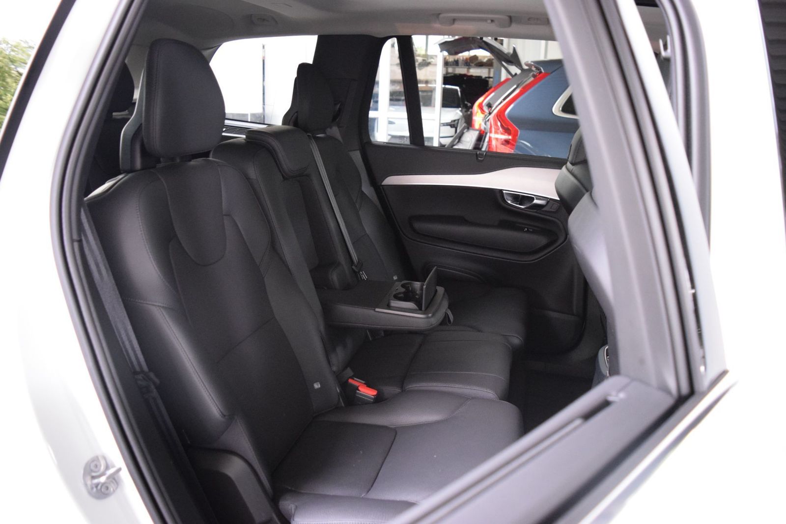 Volvo XC90 T8 AWD Plus Bright - Samsaru's Car Outlet