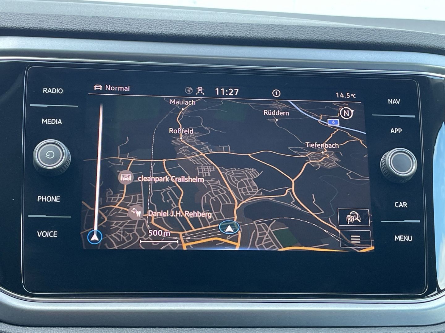 Volkswagen T-Roc 1.5 TSI DSG R-Line - Samsaru's Car Outlet