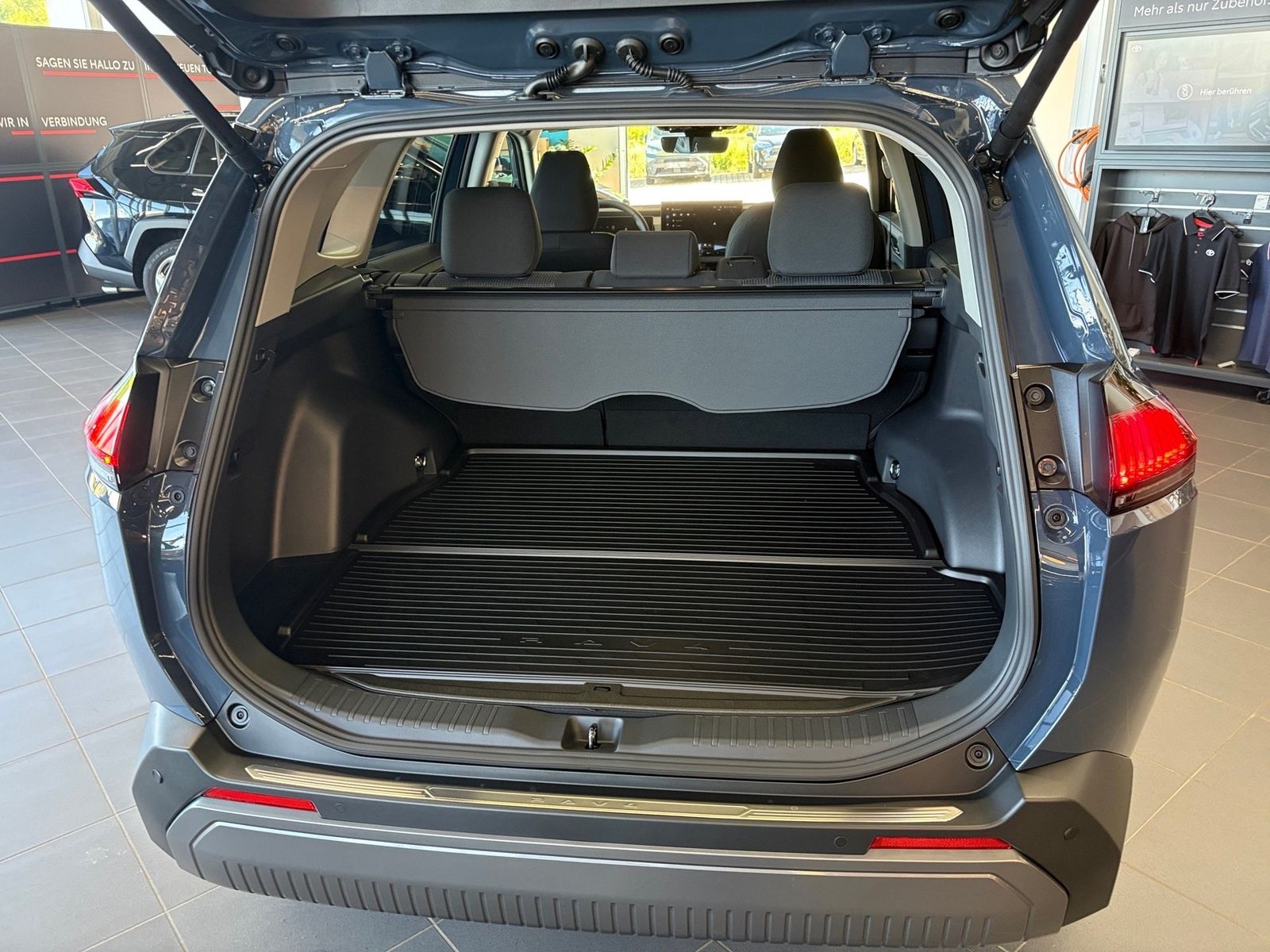 Toyota RAV4 2.5 Teamplayer 4x4 ACC+LED+Navi+SHZ+Kam.+LM