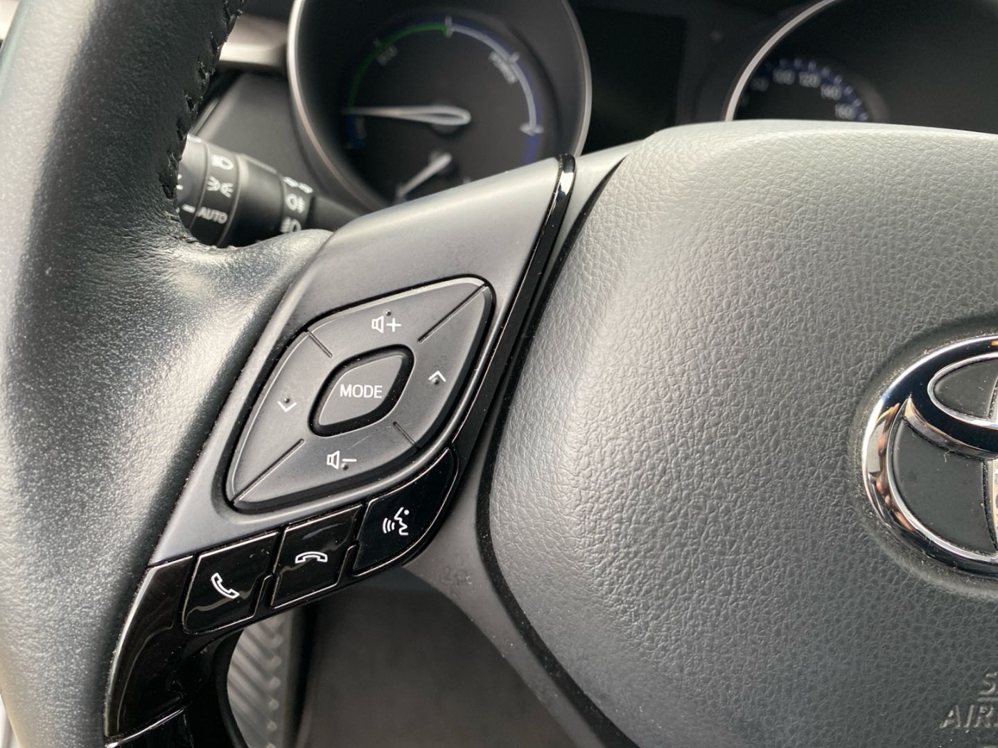 Toyota C-HR 1.8 Hybrid Business-Edition *LED*ACC*CAM*SH