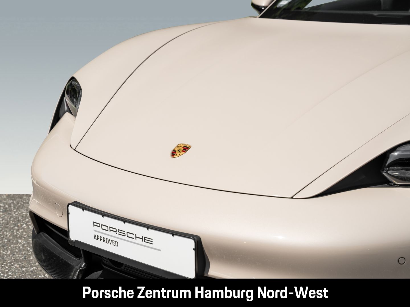 Porsche Taycan Turbo S Cross Turismo Burmester HUD PDCC