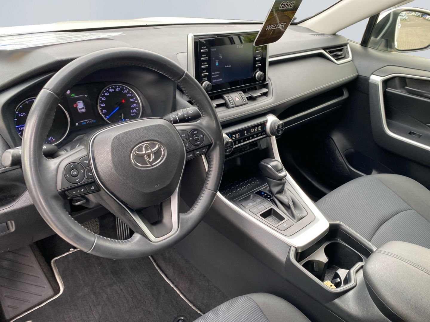 Toyota RAV 4 2.5 Hybrid 4x2 - Samsaru's Car Outlet