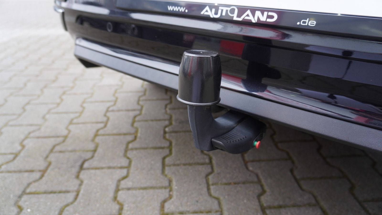 Volkswagen T-Roc 2.0 TDI R-Line - Samsaru's Car Outlet