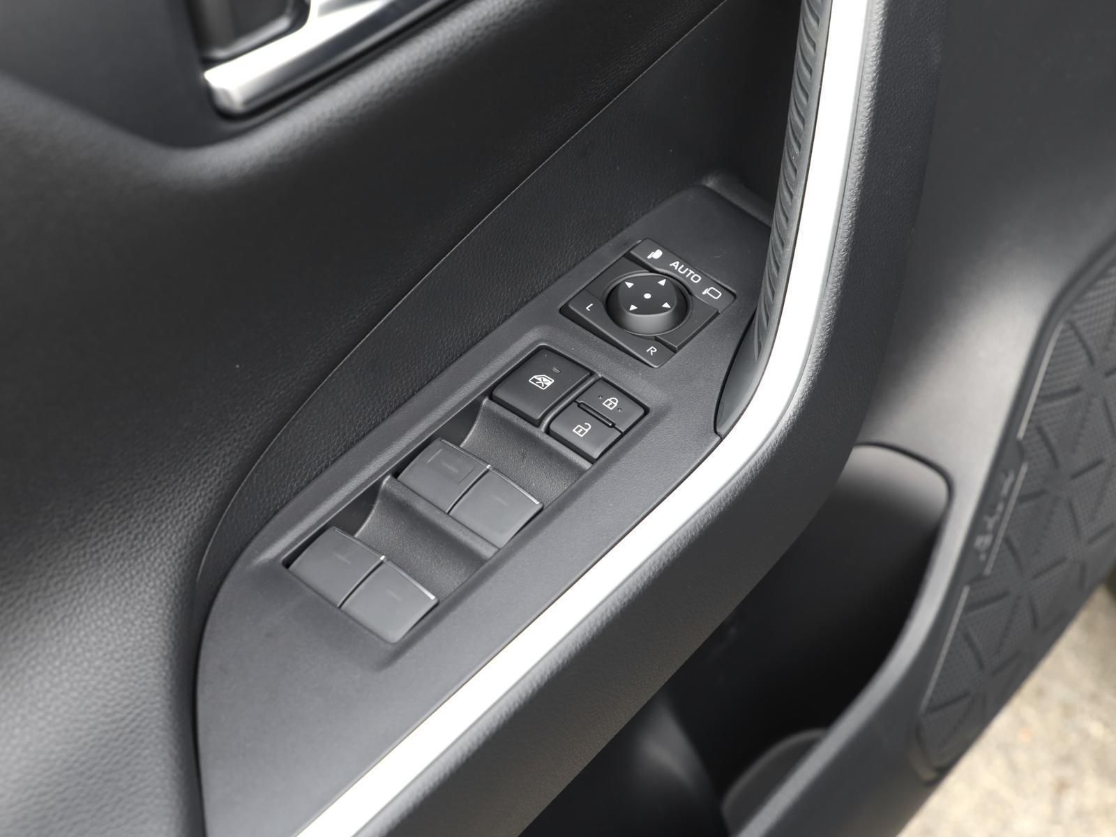 Toyota RAV 4 Teamplayer 2.5-Plug-in-Hybrid 4x4 NAVI SHZ