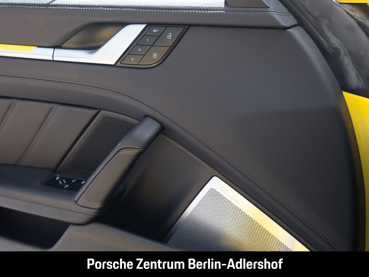 Porsche 992 911 Turbo Cabriolet Burmester Liftsystem-VA
