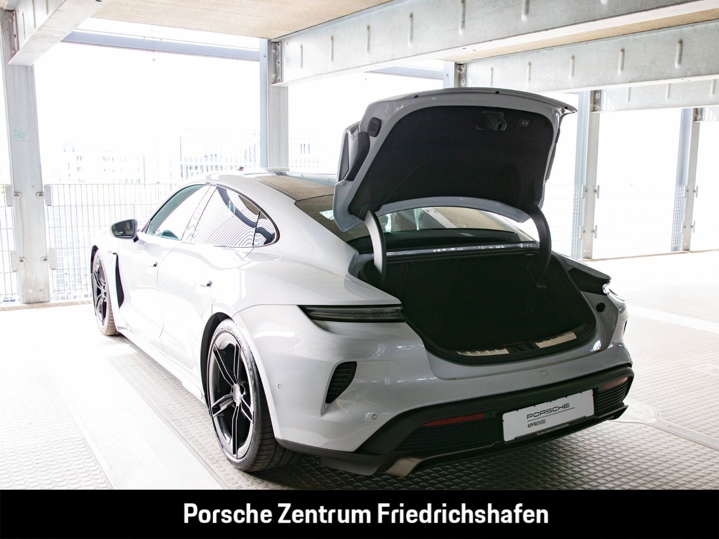 Porsche Taycan Turbo S Clubleder Burmester LED-Matrix Ke