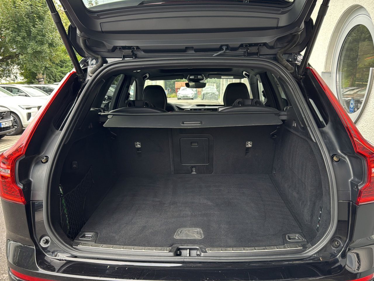 Volvo XC 60 Ultimate Dark AWD Bluetooth Navi LED Klima