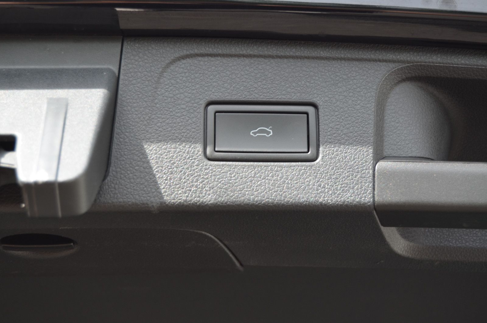 Volkswagen Passat Variant Elegance*IQ-Light*Pano*R-Kamera*