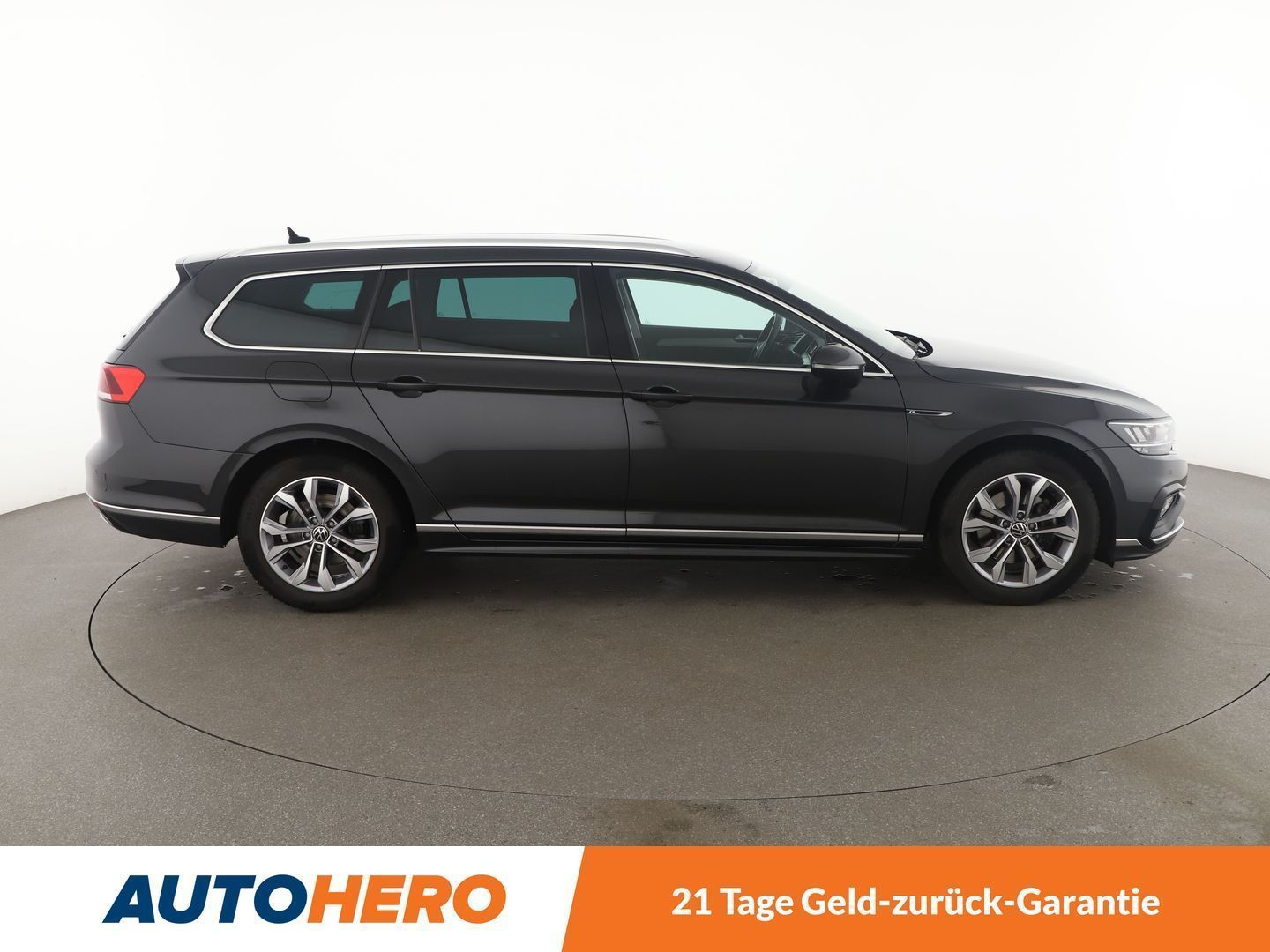 Volkswagen Passat 2.0 TDI Elegance Aut. - Samsaru's Car Outlet
