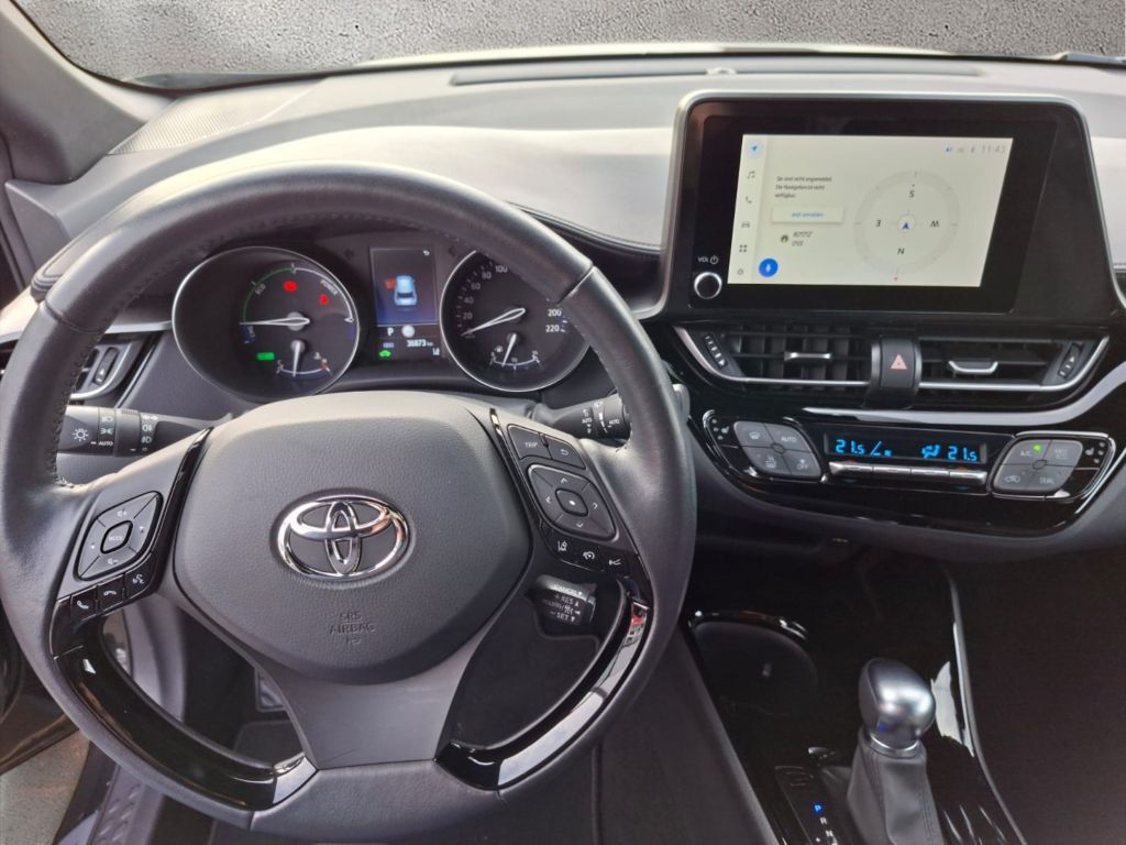 Toyota C-HR 2.0 Hybrid Team Deutschland