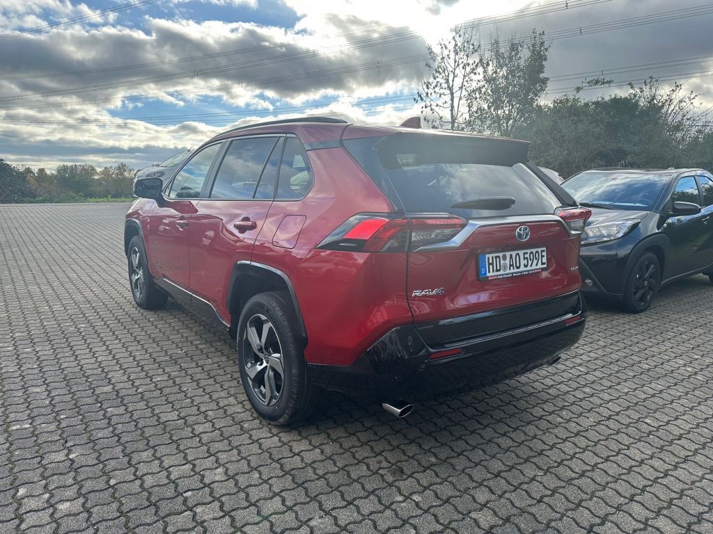 Toyota RAV 4 Plug-in-Hybrid Teamplayer *AHK*