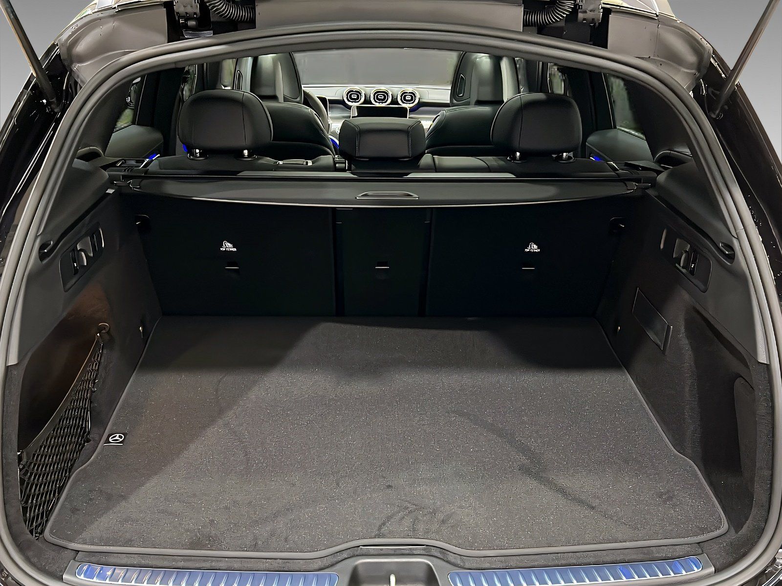 Mercedes-Benz GLC 220 d 4M AMG+DISTR+NIGHT+Memo+Pano+AHK+360°