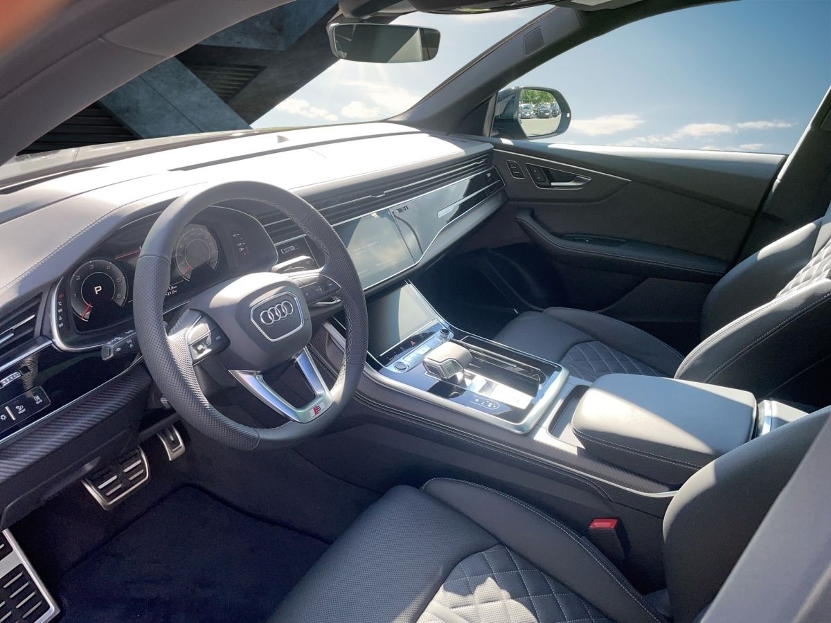 Audi Q8 50TDI quattro - Samsaru's Car Outlet
