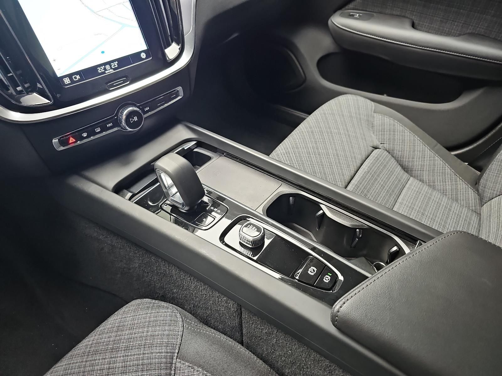 Volvo S60 B4 AUTO. CORE NAVI LED GOOGLE KAMERA LM17