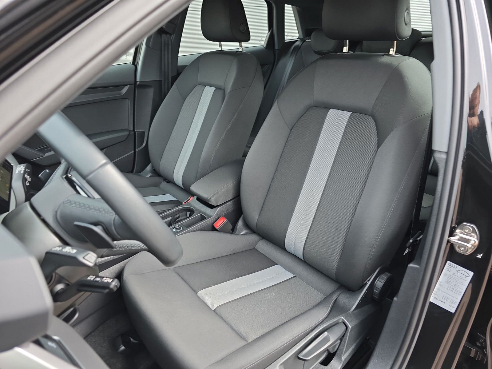Audi A3 Sportback 30 TDI advanced - Samsaru's Car Outlet