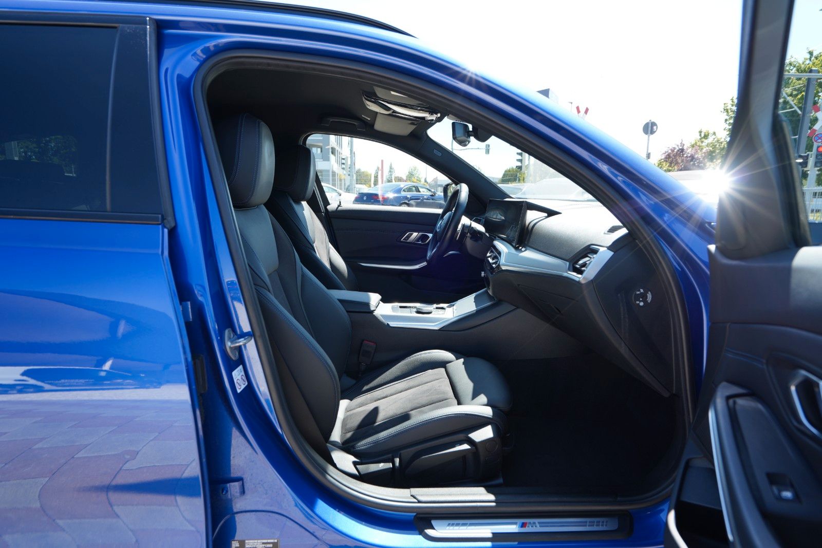 BMW 320d xDrive M Sport - Samsaru's Car Outlet