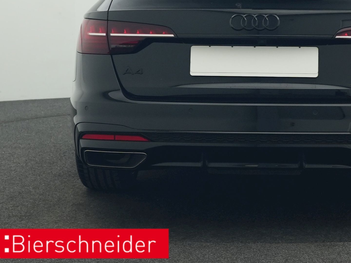Audi A4 Av. 40 TFSI S-tronic qu s-line BLACK EDITION