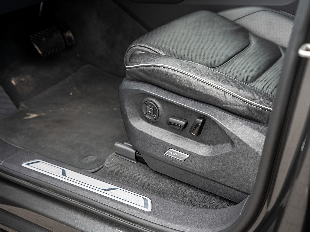 Volkswagen Touareg 3.0 V6 TSI eHybrid Elegance 4M - Samsaru's Car Outlet