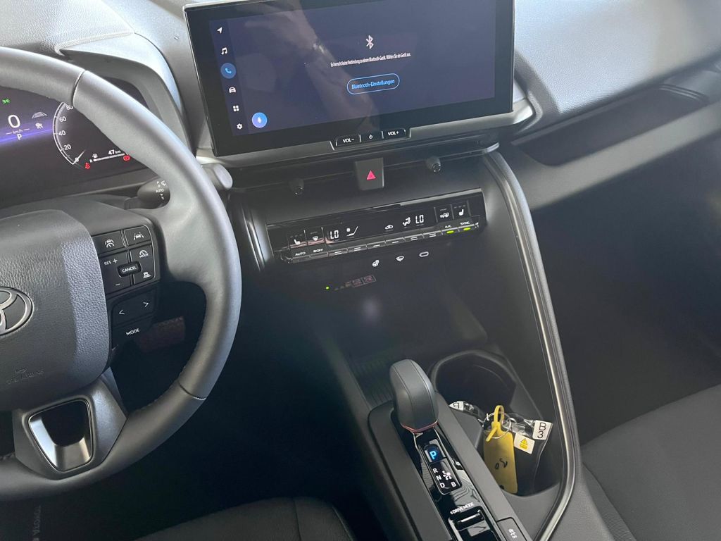 Toyota C-HR 1.8 Hybrid Team Deutschland